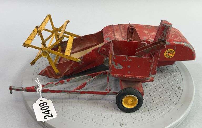 Massey-Harris Clipper 1:16 Scale image