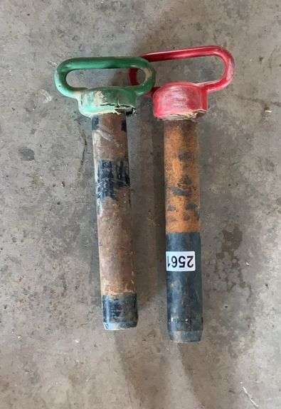 Lot of 1.5" Hitch Pins image