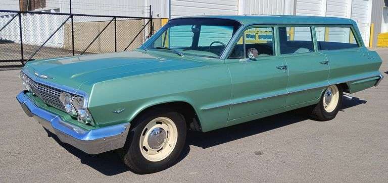 1963 Chevrolet Bel-Air Station Wagon image