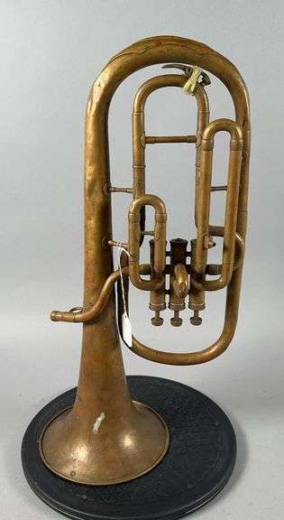 Couesnon & Co Brass Horn image