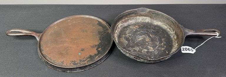 Cast Iron Griddle & 9 Inch Skillet image