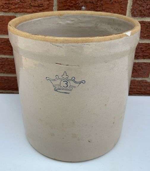 3 Gallon Blue Crown Crock image