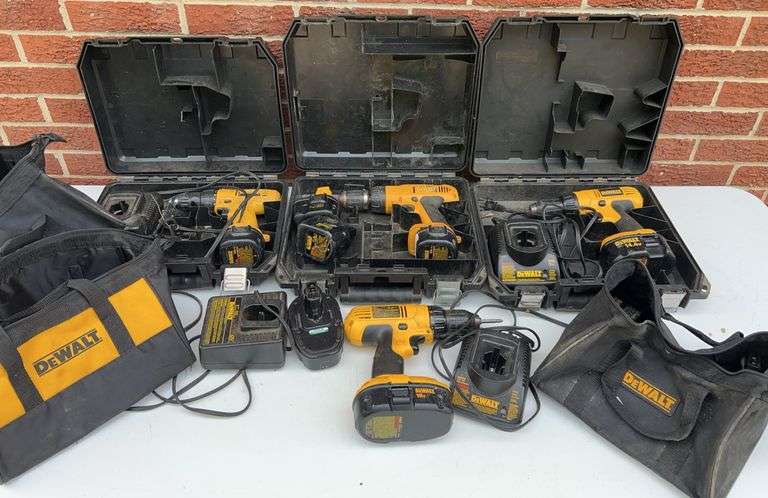 DeWalt Cordless Tools image