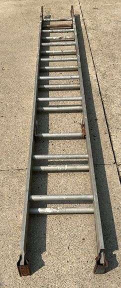 Aluminum Step Ladder image