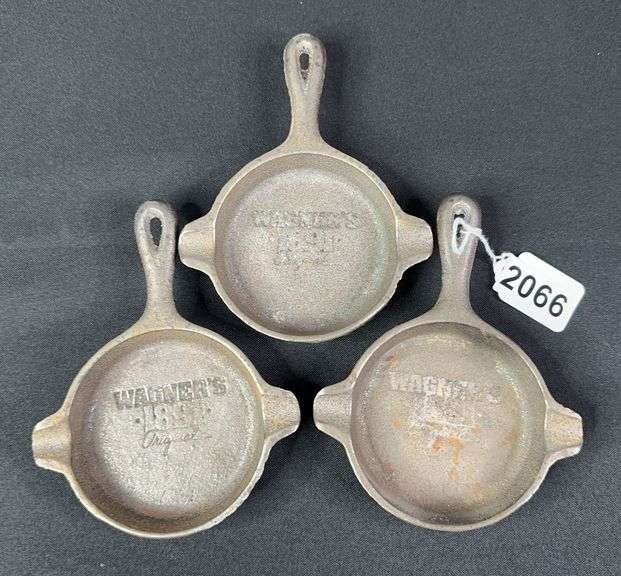 (3) Wagners 1991 Original Ash Tray Skillets image