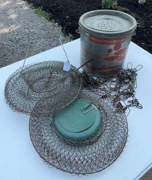 Live Well & Minnow Bucket image