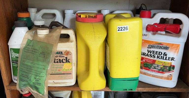 Weed Killers, Lawn & Garden Supplies image