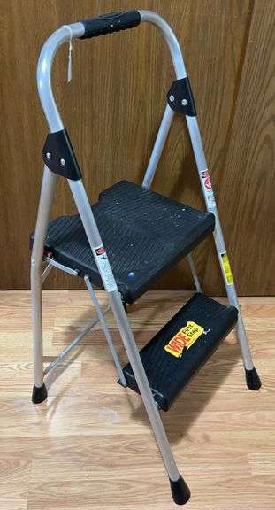 Werner 2 Step Stepstool image
