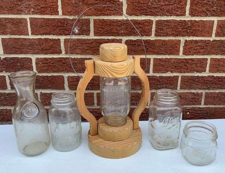 Wooden Mason Jar Lamp and Jars image