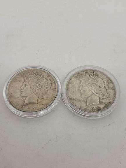 1922 1935 SILVER PEACE DOLLAR Coins image