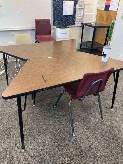 2- Table desks and 5- Chairs image