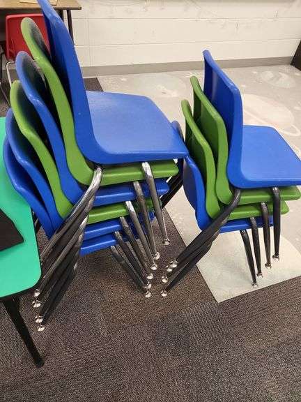 21 stacking school chairs image