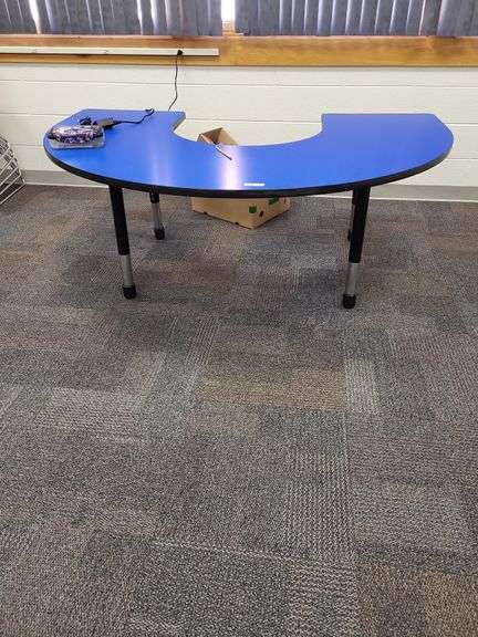 Blue horseshoe desk image