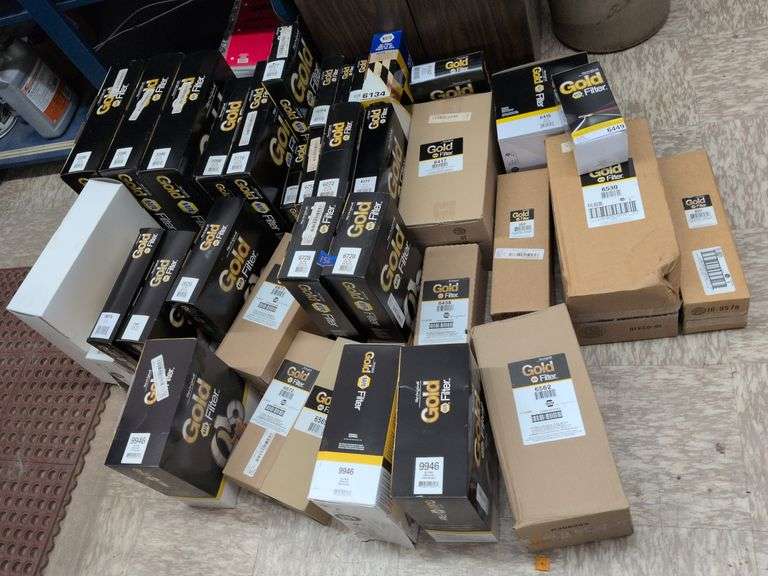 Misc lot of air filters image