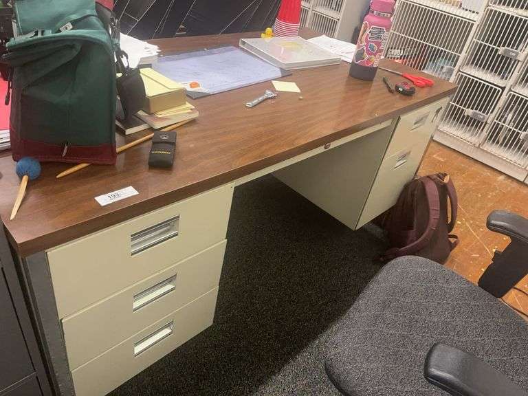 Desk and chair image