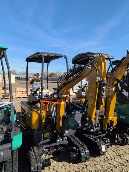 CFG Mini Excavator Model MX20R image