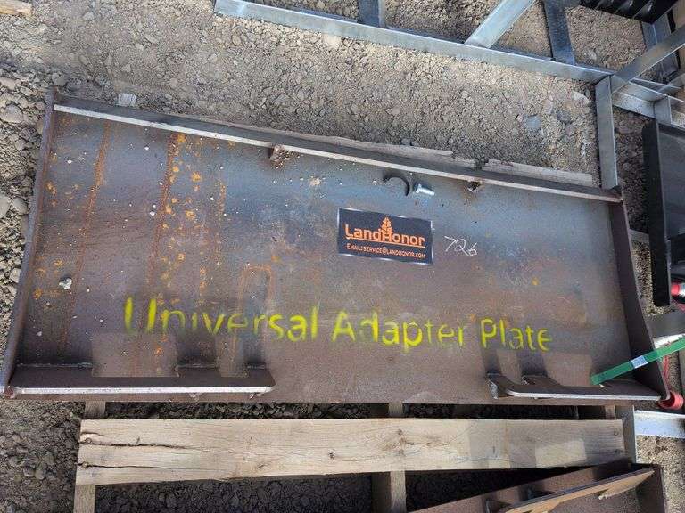 Skid Steer Universal Adapter Plate image