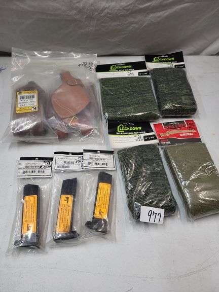 Triple K leather dual harness  9mm clips. Gun socks image