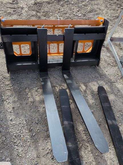 Pallet Forks image