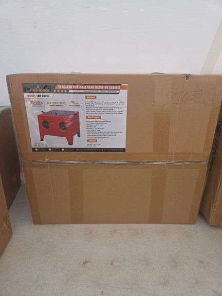 19 Gallon Portable Sand Blasting Cabinet image