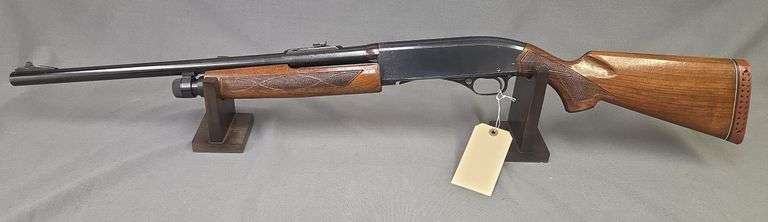 Winchester Model 1400 12ga Pump Action Shotgun image