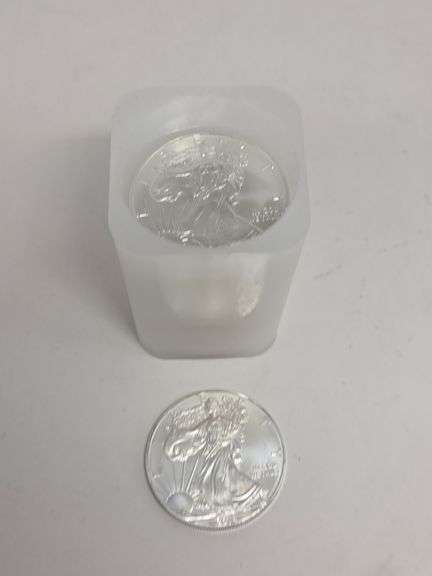 Roll of 20 2014 Silver Eagles BU image