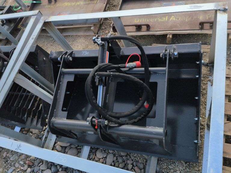 Mini Skid Steer Grapple Bucket image