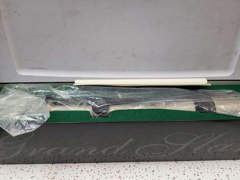 Weaver grand slam rifle scope 4.5-14x40 AO Model 800590