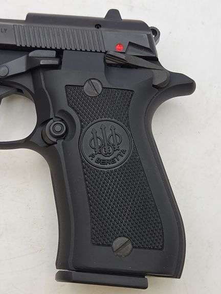 Beretta 84 FS Cheetah 9mm Short/280 auto Pistol