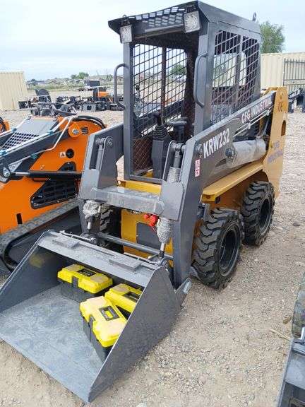 CFG Industrial KRW232 Skid Steer Loader image
