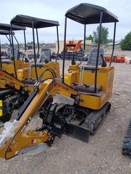 AGT-Industrial H15R Mini Excavator image