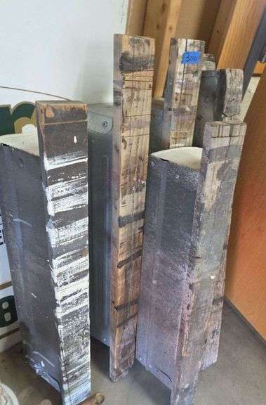 6 Sawhorses
