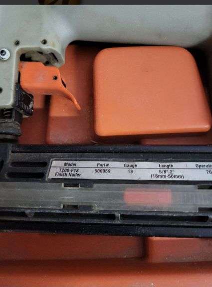 Paslode T200-F18 Finish Nailer in Case