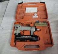 Paslode T200-F18 Finish Nailer in Case