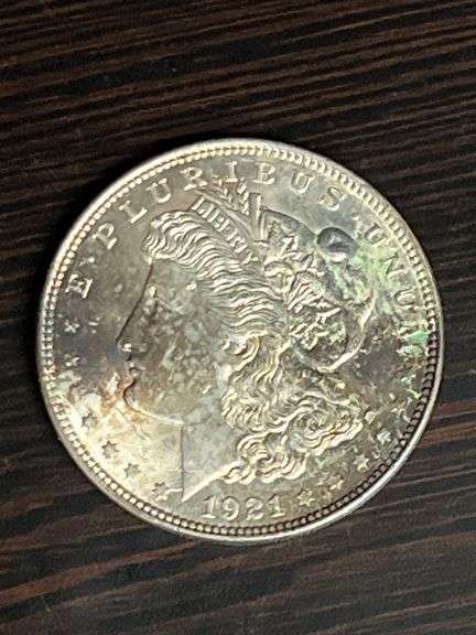 One Roll 1921 Morgan Dollars 18 Total image