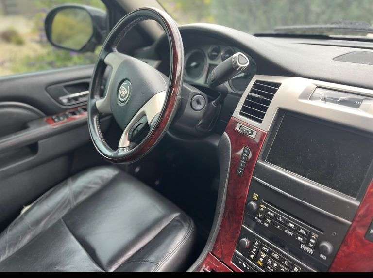 2011 Cadillac Escalade