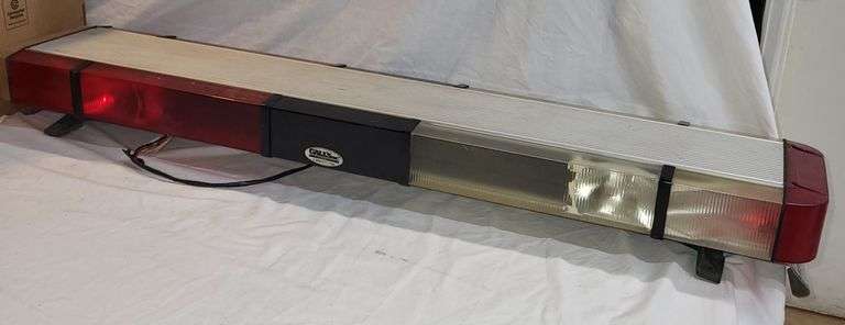 Whelen Lightbar image