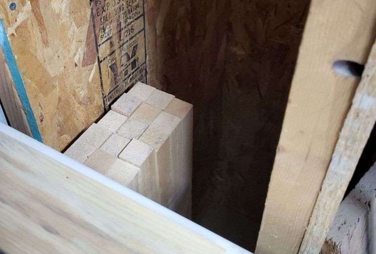 4 sections of miscellaneous lumber