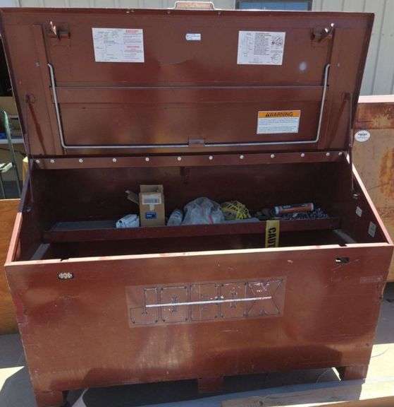 Jobox Tool Storage Chest