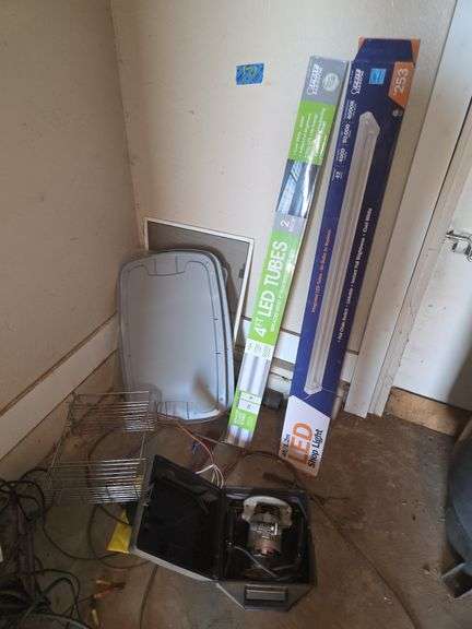 2 Boxes of LED Shop Lights & Craftsman Router