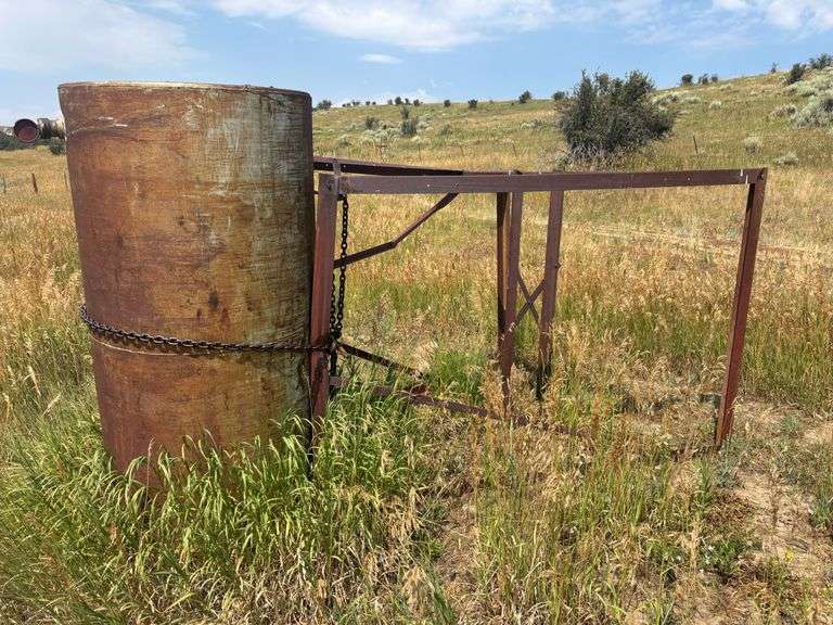 500 gallon Fuel Tank With Stand