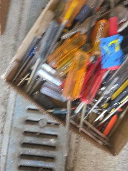 Large Lot of Screwdrivers
