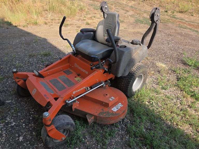 Husqvarna MZ61 Zero Turn Riding Lawn Mower 231 Hours w/ Kawasaki  FR730V 24HP Engine