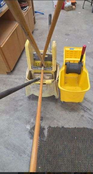 Commercial Mop Bucket with Wringer and Assorted Mop Handles