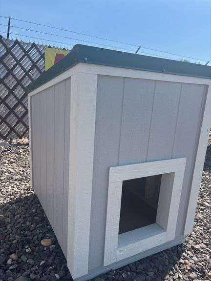 4’x3’ Dog House