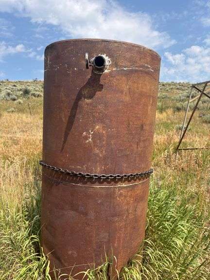 500 gallon Fuel Tank With Stand