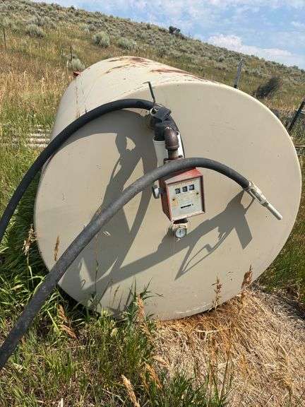 500 gallon Fuel Tank With Stand