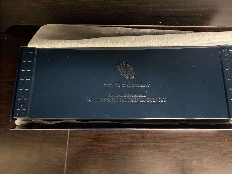 American Eagle 25th Anniversary Silver Coin Set 2011 image
