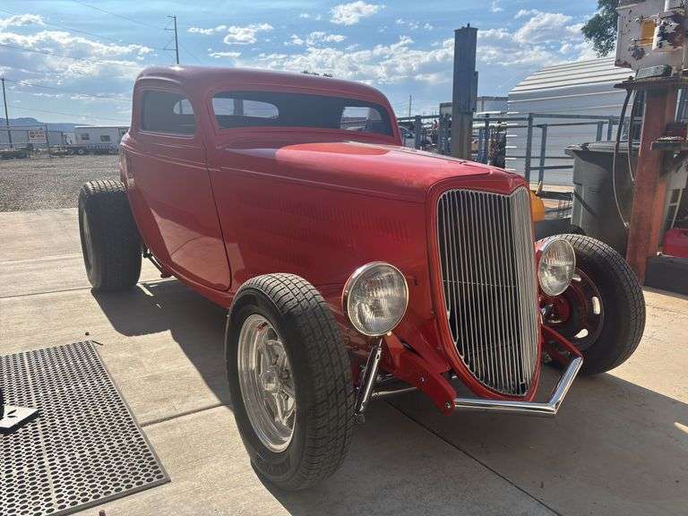 1934 Ford Coupe, 350 Engine, 1,621 Miles