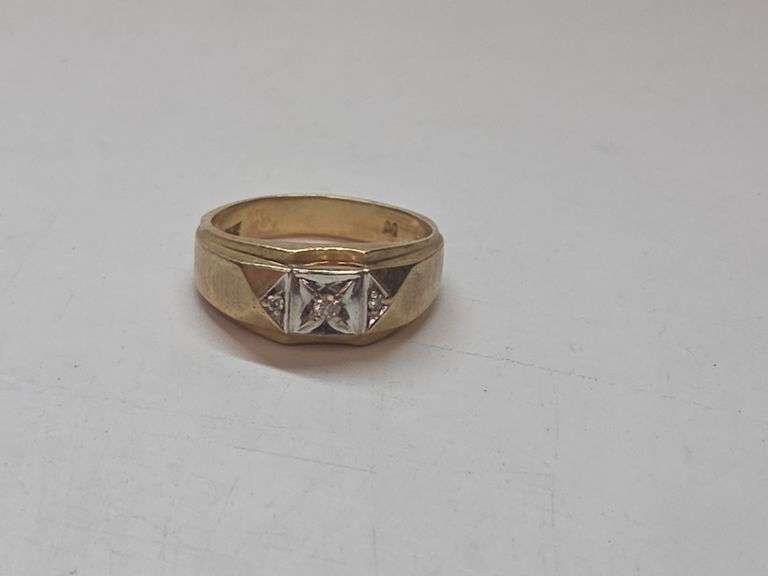 Men's 10k Gold Ring Size 9 image